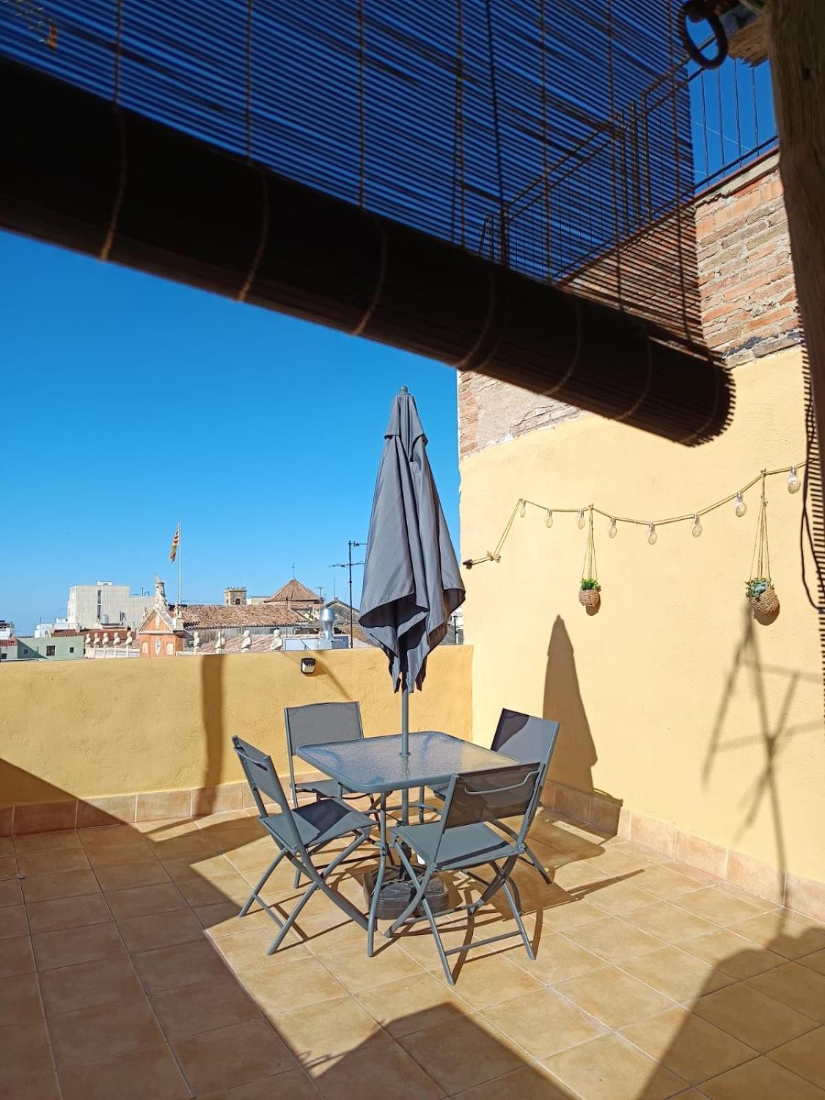 La Curiosa Del Casc Antic Apartment Тарагона Екстериор снимка